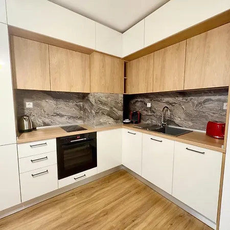 Simphony Daire Varna